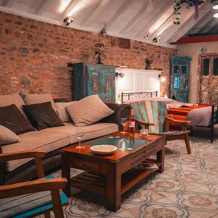 Apartamento Kamenny Historicky Loft A Vintage Bar *
