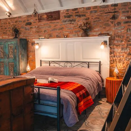 Apartamento Kamenny Historicky Loft A Vintage Bar *